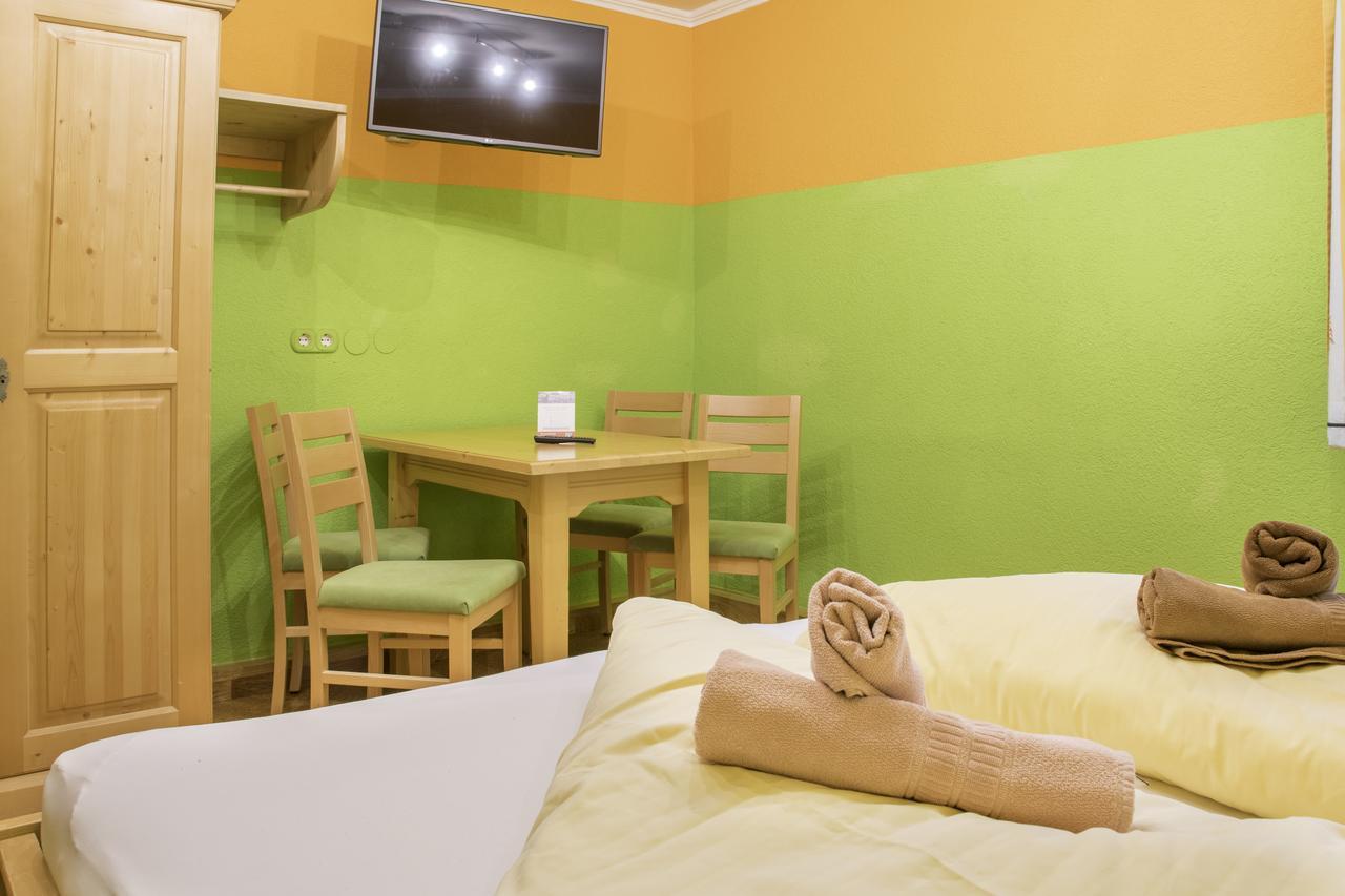 Hotel Gell Tweng Ngoại thất bức ảnh